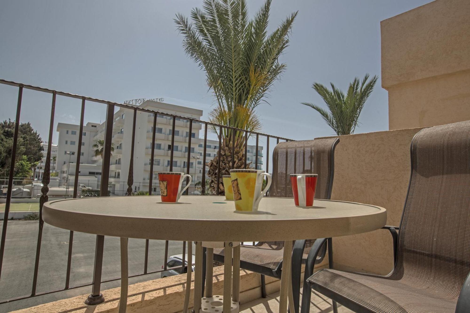 Napiana Apartments Ayia Napa Værelse billede