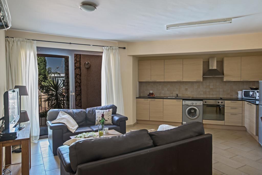 Napiana Apartments Ayia Napa Eksteriør billede